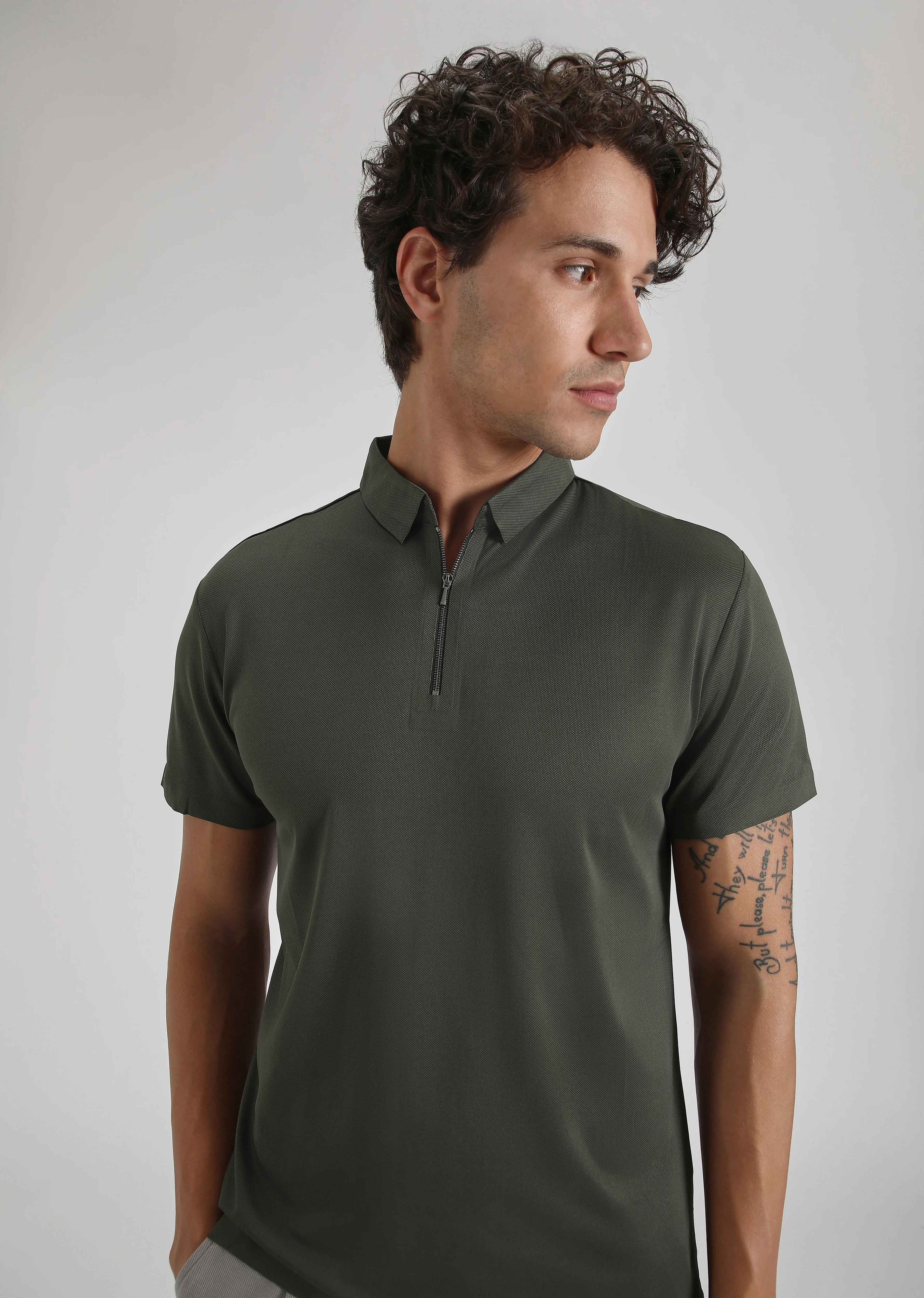 Olive Plain Zipper Stitchless Polo T-shirt